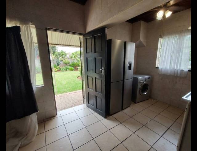 3 BEDROOM HOUSE TO LET IN THREE RIVERS